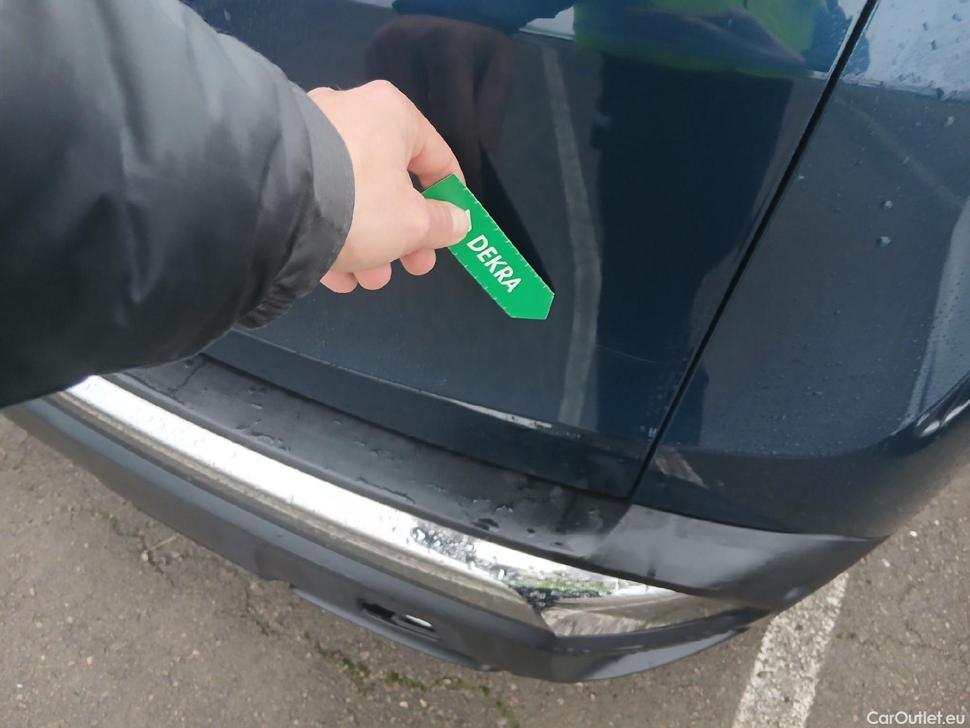  Peugeot  3008 PEUGEOT  / 2020 / 5P / todoterreno 1.5 BlueHDi 96kW (130CV) S&S Allure #16