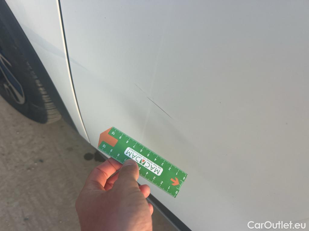  KIA  Sportage KIA  / 2022 / 5P / todoterreno 1.6 T-GDi HEV 171kW (230CV) Tech 4X2 #3