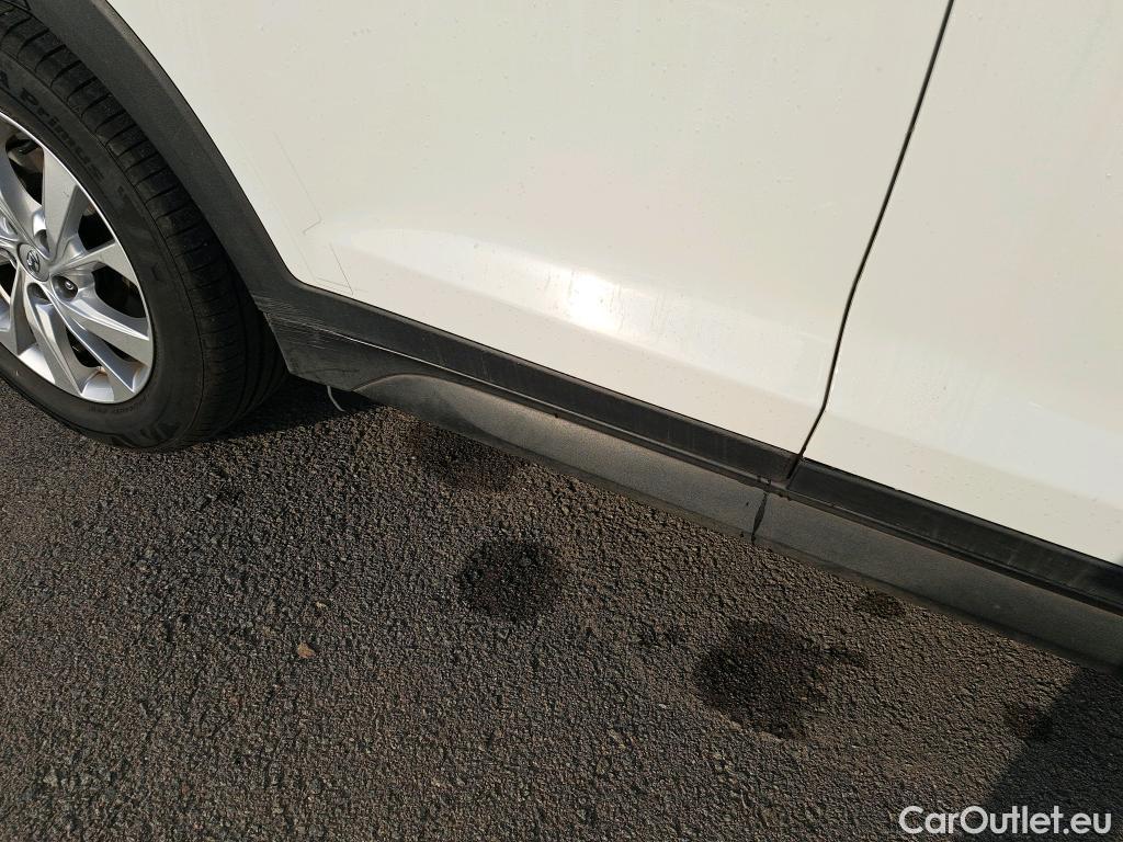  Hyundai  Tucson HYUNDAI  / 2018 / 5P / todoterreno 1.6 CRDI 85kW (116CV) 48V SLE 4X2(SP)(SL) #37