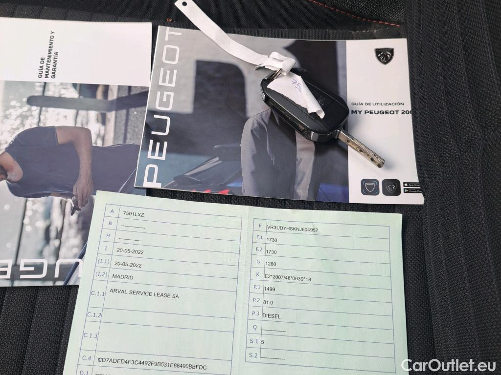  Peugeot  2008 PEUGEOT  / 2019 / 5P / todoterreno Active BlueHDI 81kW (110CV) #8