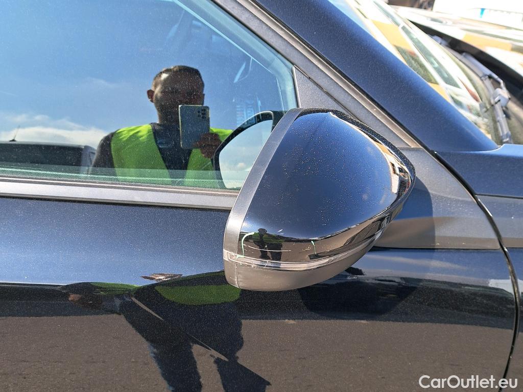  Peugeot  2008 PEUGEOT  / 2019 / 5P / todoterreno Active BlueHDI 81kW (110CV) #35