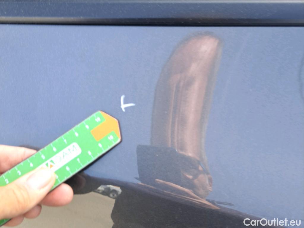  Peugeot  2008 PEUGEOT  / 2019 / 5P / todoterreno Active BlueHDI 81kW (110CV) #23