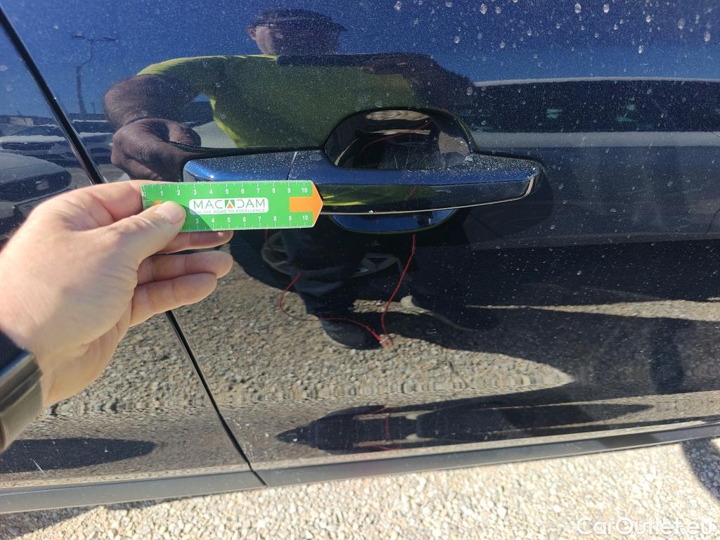  Jaguar  F-PACE JAGUAR  / 2015 / 5P / todoterreno 2.0L i4D 120kW Prestige #28