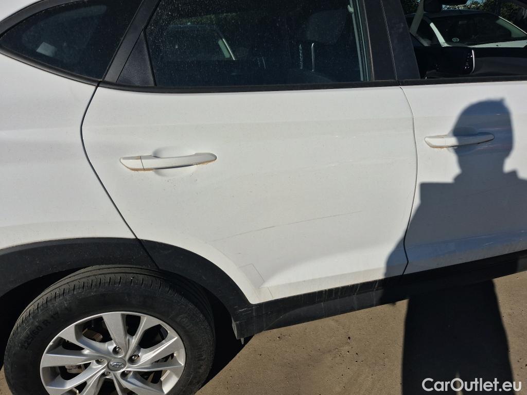  Hyundai  Tucson HYUNDAI  / 2018 / 5P / todoterreno 1.6 CRDI 85kW (116CV) 48V SLE 4X2(SP)(SL) #7