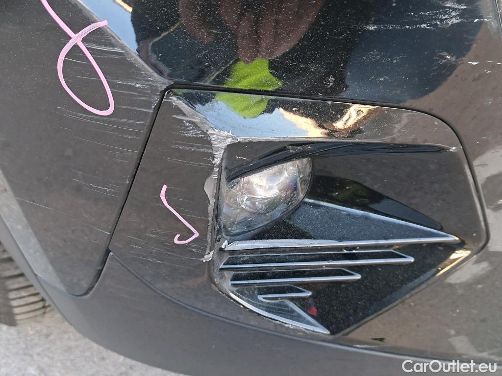  Peugeot  2008 PEUGEOT  / 2019 / 5P / todoterreno Active BlueHDI 81kW (110CV) #33