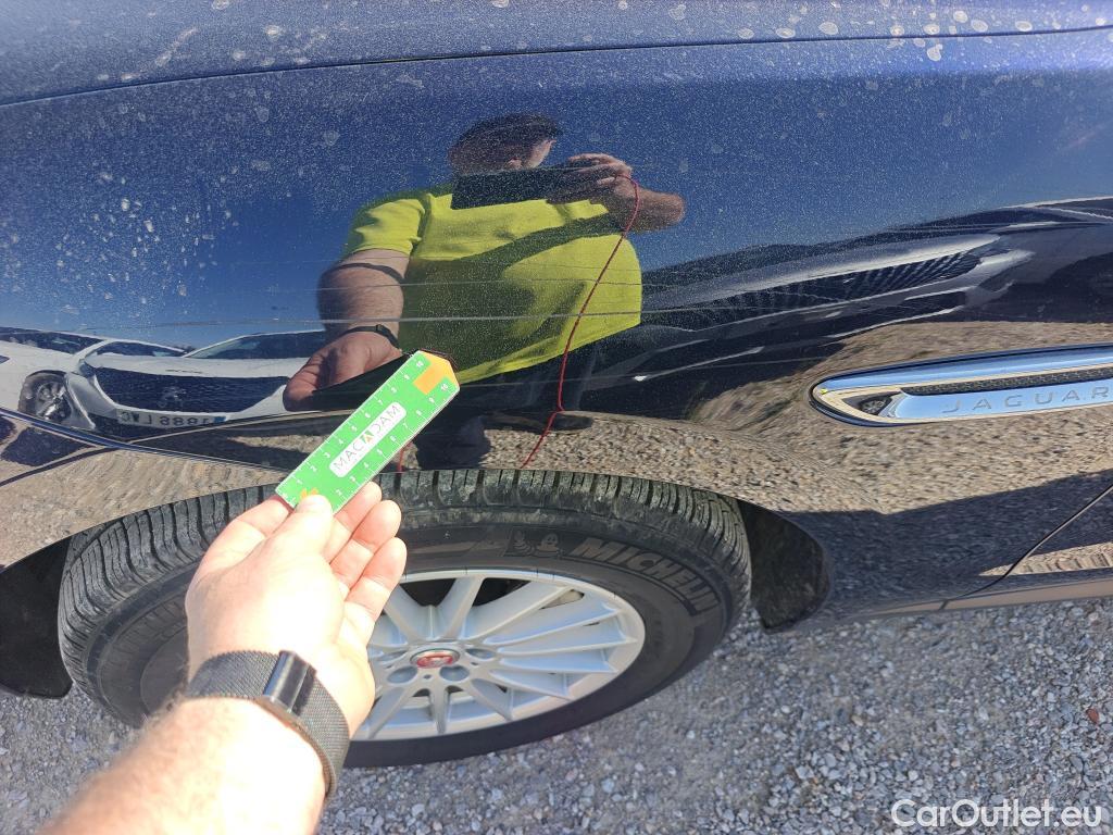  Jaguar  F-PACE JAGUAR  / 2015 / 5P / todoterreno 2.0L i4D 120kW Prestige #16