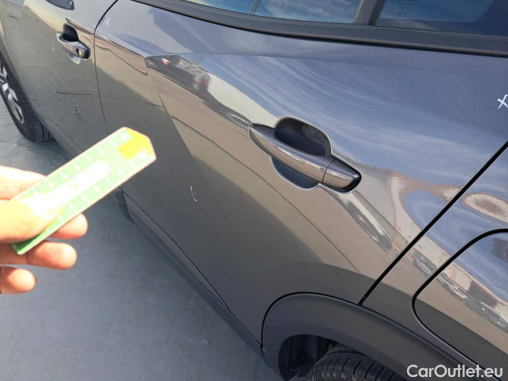  Peugeot  2008 PEUGEOT  / 2019 / 5P / todoterreno Active BlueHDI 81kW (110CV) #24