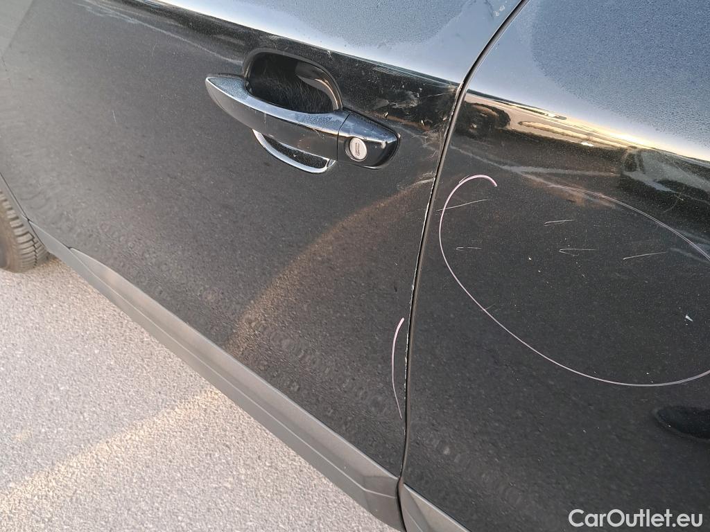  Peugeot  2008 PEUGEOT  / 2019 / 5P / todoterreno Active BlueHDI 81kW (110CV) #11