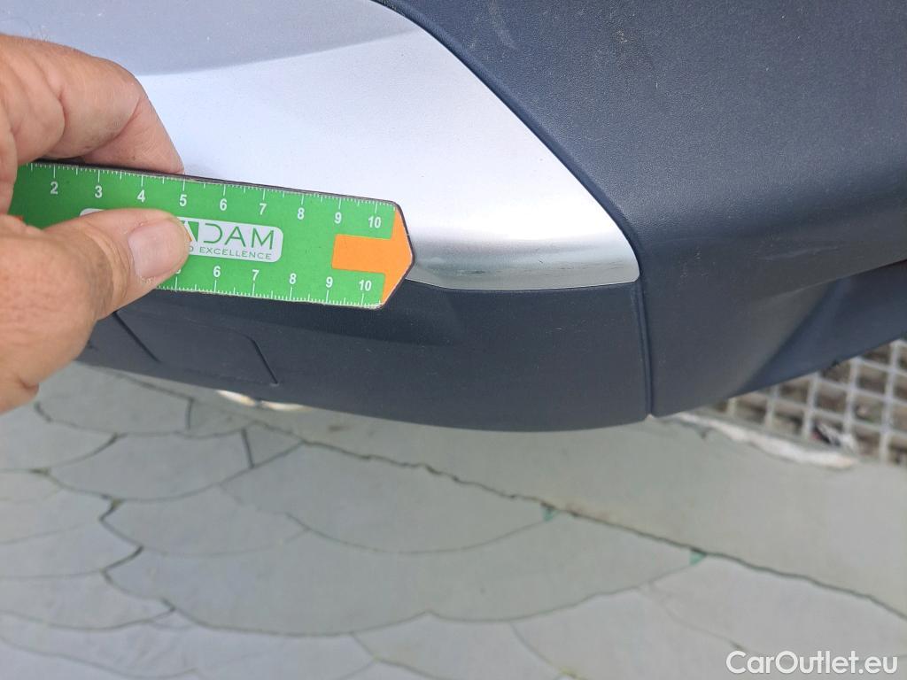  Peugeot  2008 PEUGEOT  / 2019 / 5P / todoterreno Active BlueHDI 81kW (110CV) #42