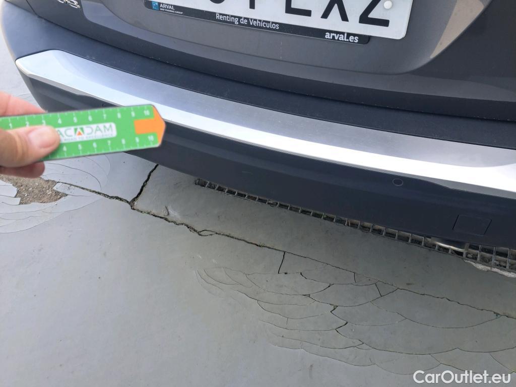  Peugeot  2008 PEUGEOT  / 2019 / 5P / todoterreno Active BlueHDI 81kW (110CV) #40