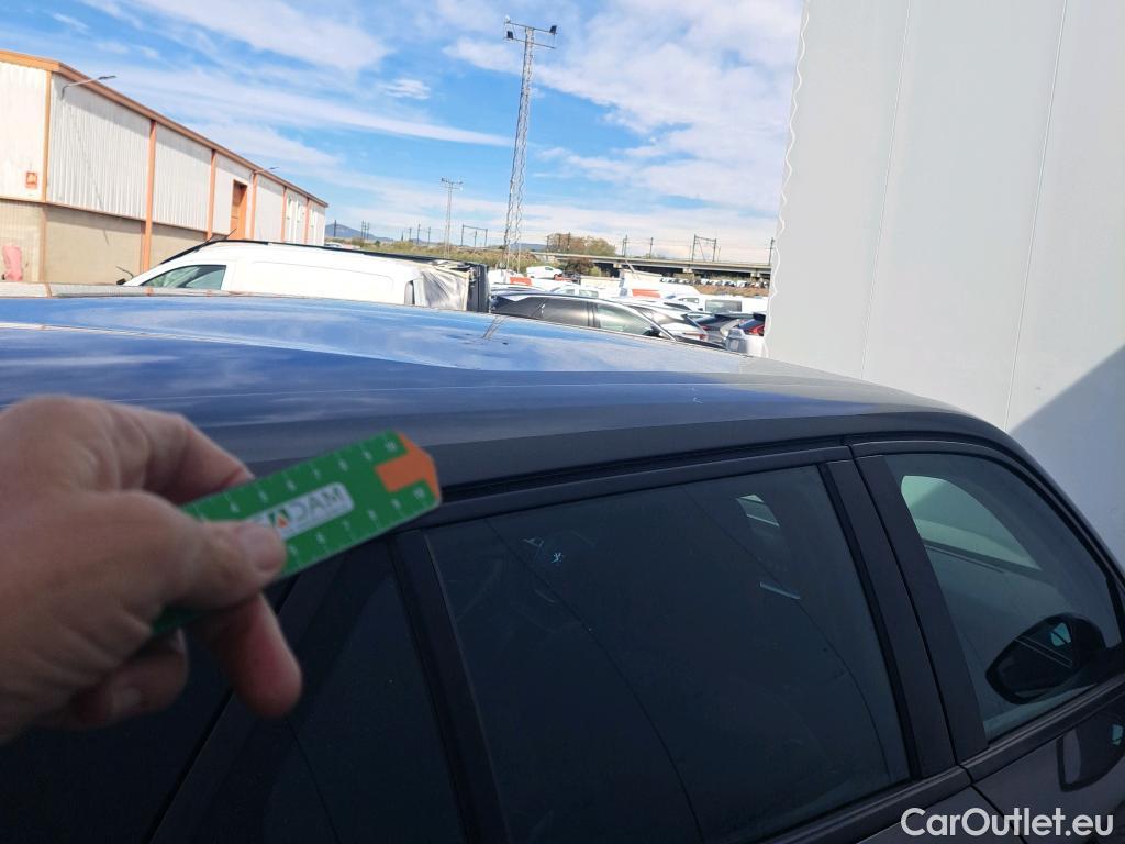  Peugeot  2008 PEUGEOT  / 2019 / 5P / todoterreno Active BlueHDI 81kW (110CV) #20