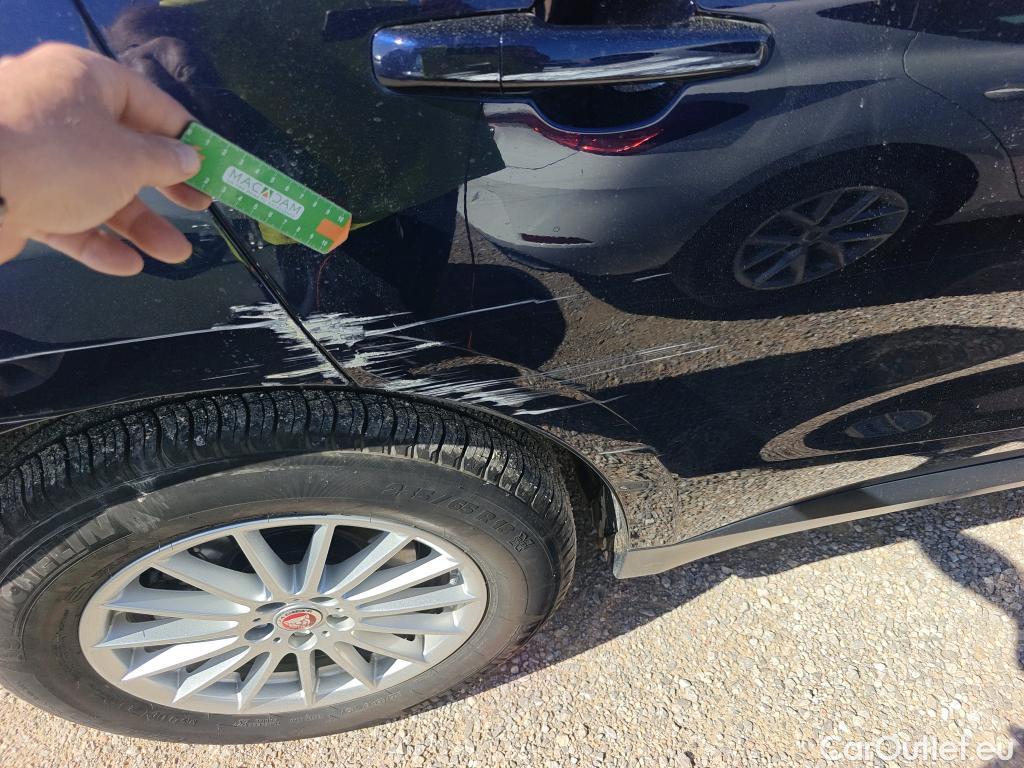  Jaguar  F-PACE JAGUAR  / 2015 / 5P / todoterreno 2.0L i4D 120kW Prestige #4