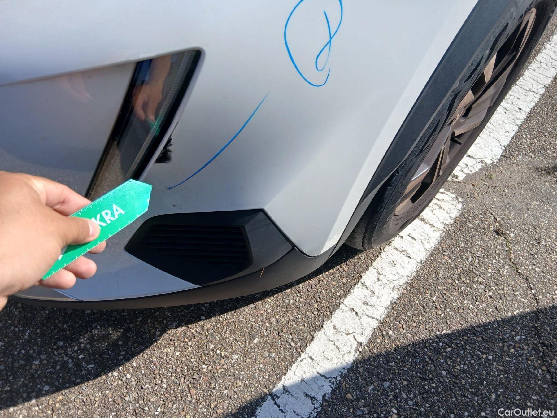  Peugeot  2008 PEUGEOT  / 2019 / 5P / todoterreno Allure BlueHDI 81kW (110CV) #14