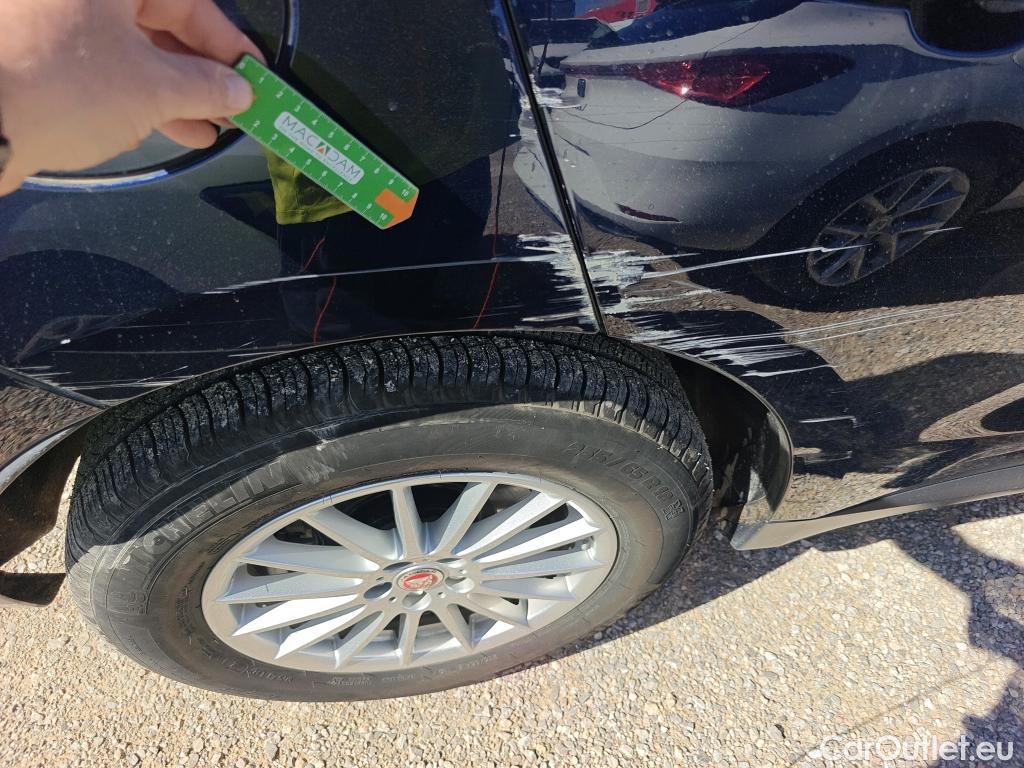  Jaguar  F-PACE JAGUAR  / 2015 / 5P / todoterreno 2.0L i4D 120kW Prestige #14