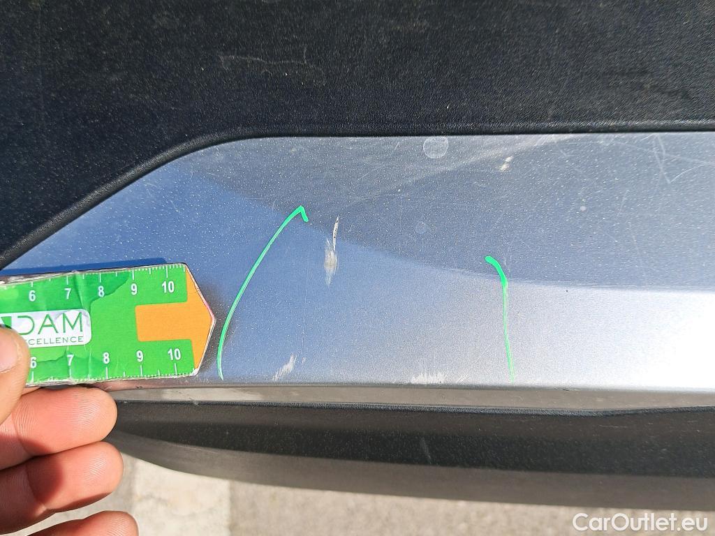  Peugeot  2008 PEUGEOT  / 2019 / 5P / todoterreno Active BlueHDI 81kW (110CV) #40