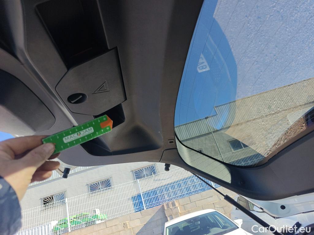  Peugeot  2008 PEUGEOT  / 2019 / 5P / todoterreno Allure BlueHDI 81kW (110CV) #6