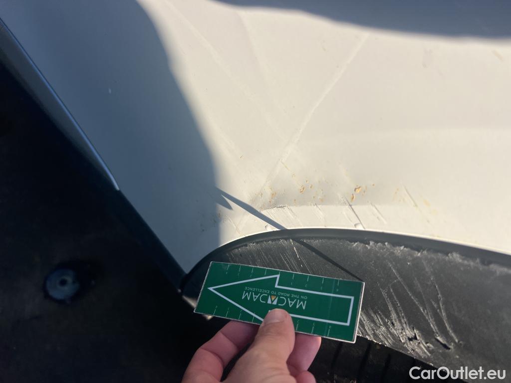  Peugeot  2008 PEUGEOT  / 2019 / 5P / todoterreno Allure Pack BlueHDI 81kW (110CV) (AC) #2