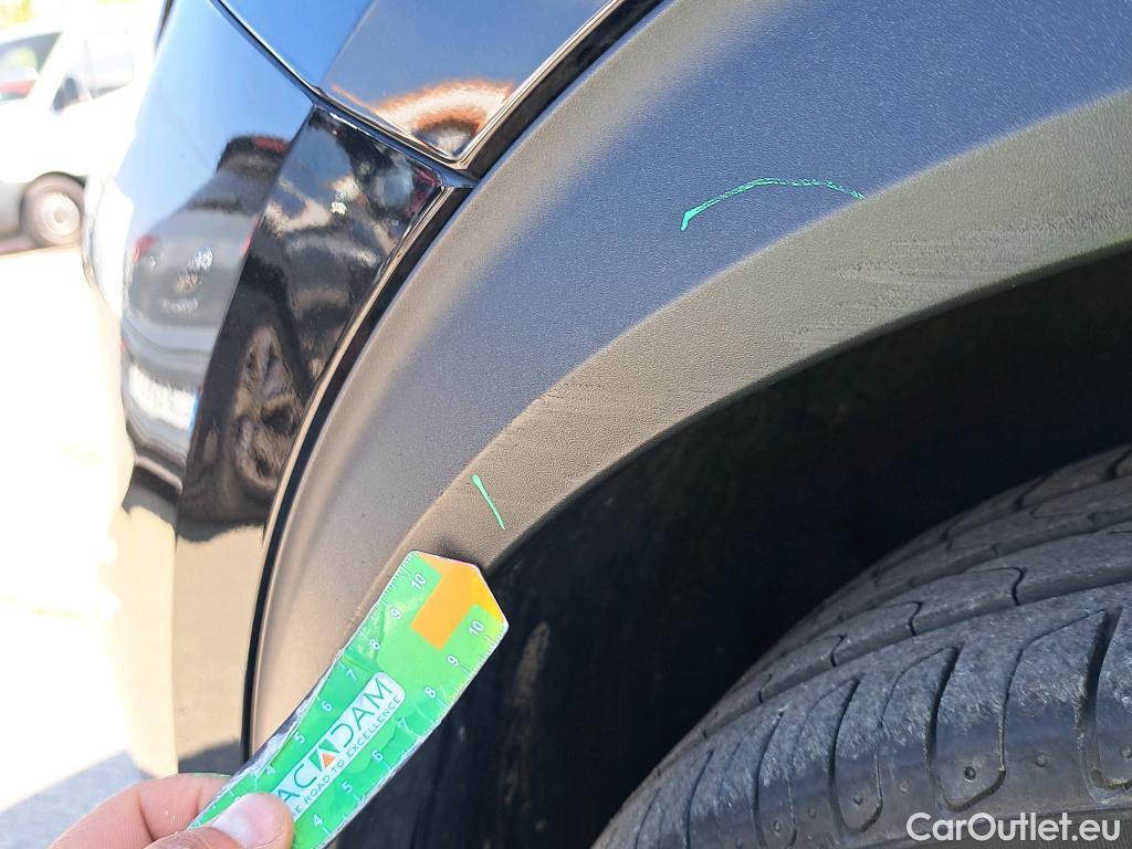  Peugeot  2008 PEUGEOT  / 2019 / 5P / todoterreno Active BlueHDI 81kW (110CV) #37