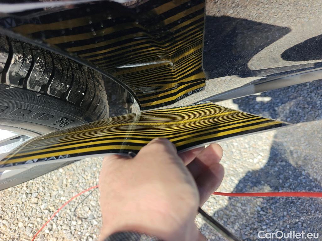  Jaguar  F-PACE JAGUAR  / 2015 / 5P / todoterreno 2.0L i4D 120kW Prestige #2