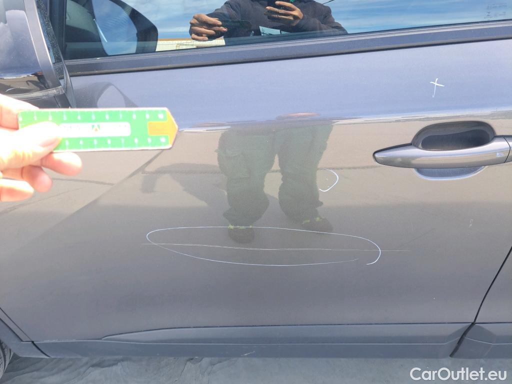  Peugeot  2008 PEUGEOT  / 2019 / 5P / todoterreno Active BlueHDI 81kW (110CV) #29