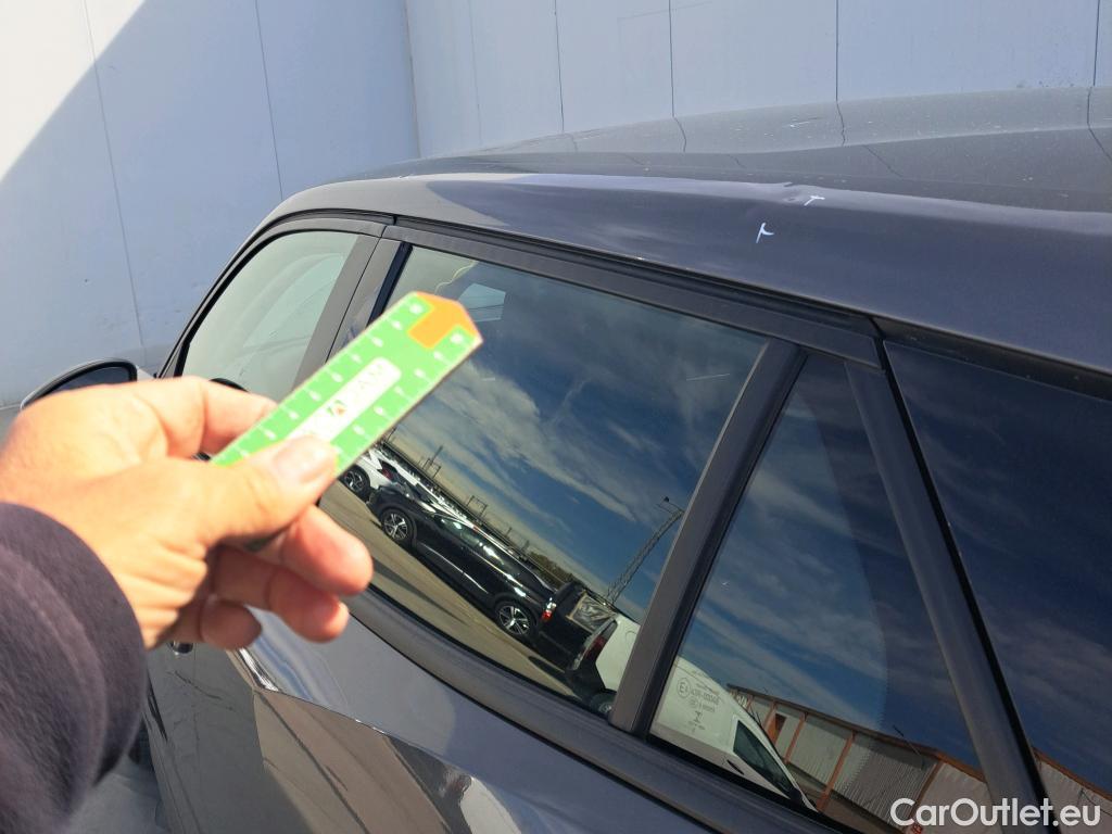  Peugeot  2008 PEUGEOT  / 2019 / 5P / todoterreno Active BlueHDI 81kW (110CV) #9