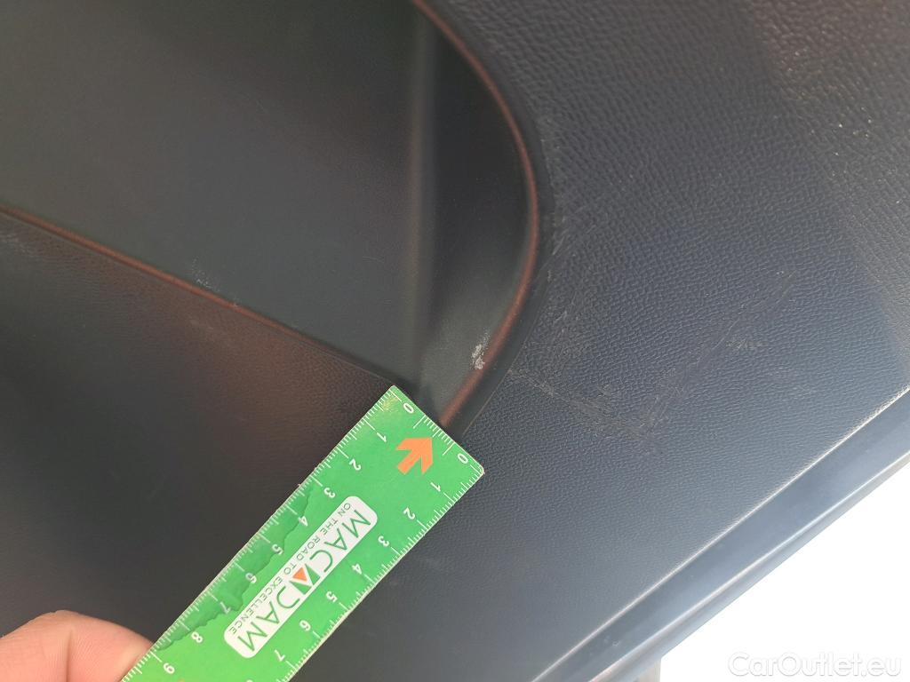  Peugeot  2008 PEUGEOT  / 2019 / 5P / todoterreno Active BlueHDI 81kW (110CV) #14