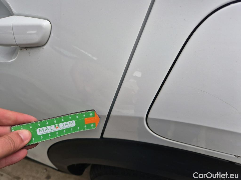  Peugeot  2008 PEUGEOT  / 2019 / 5P / todoterreno Active Pack BlueHDI 81kW (110CV) #22