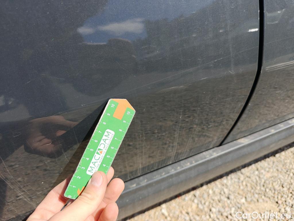  KIA  Sportage KIA  1.6MHEV Drive 100kW(136CV) 4x2(Crist Tintados) #37