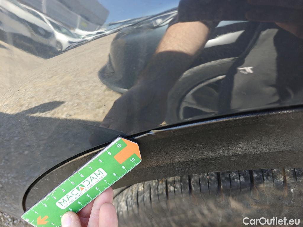  KIA  Sportage KIA  1.6MHEV Drive 100kW(136CV) 4x2(Crist Tintados) #57