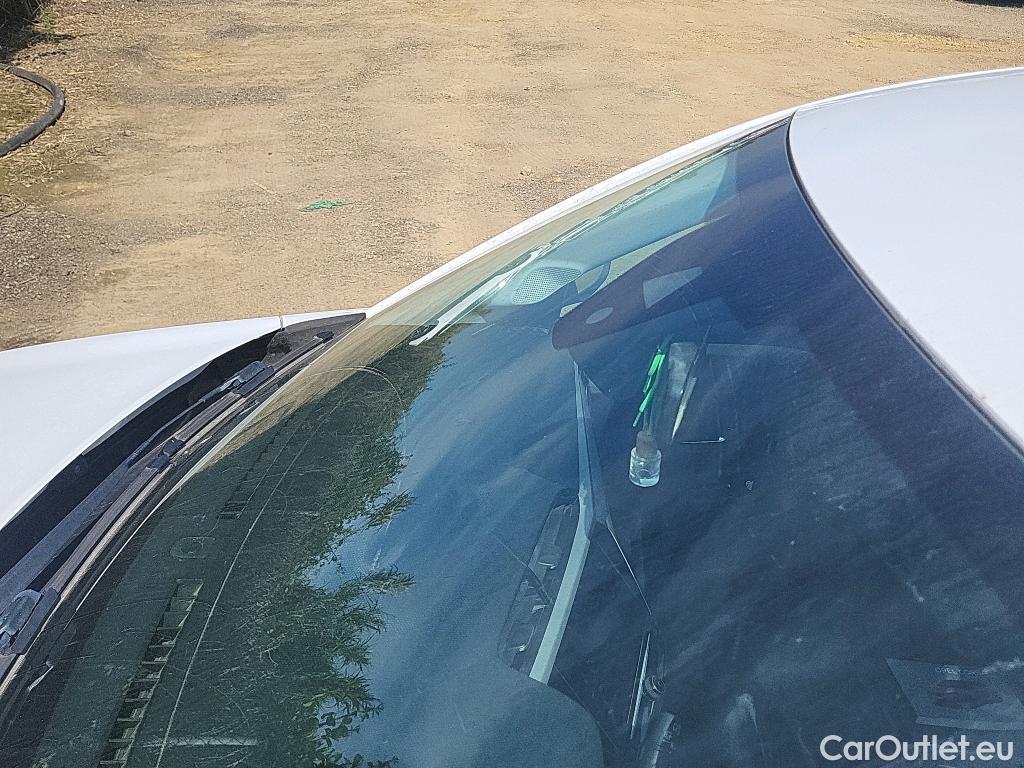  Opel  Corsa OPEL  / 2019 / 5P / berlina con portón 1.5D DT 74kW (100CV) Edition #15