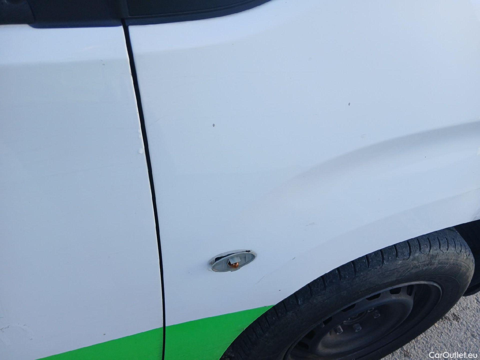  Toyota  Proace TOYOTA  City/2020/4P/furgón derivado de turismo 1.5D 75kW (100CV) GX 650kg Media #48