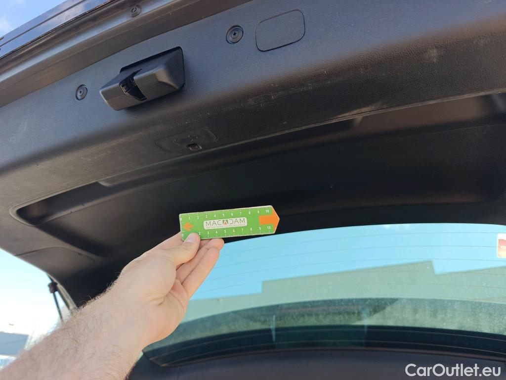  KIA  Sportage KIA  1.6MHEV Drive 100kW(136CV) 4x2(Crist Tintados) #30