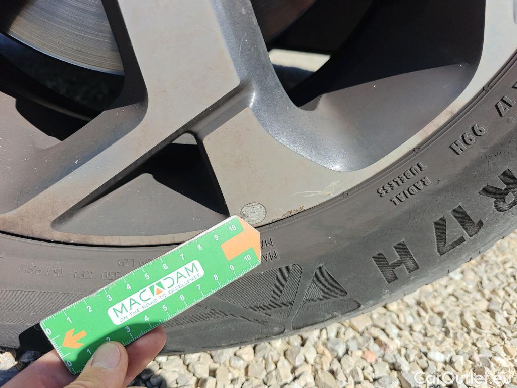  KIA  Sportage KIA  1.6MHEV Drive 100kW(136CV) 4x2(Crist Tintados) #55