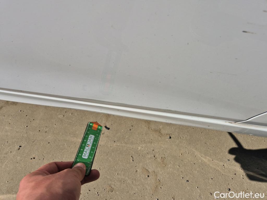  Opel  Corsa OPEL  1.2T XHL 74kW (100CV) Elegance #4