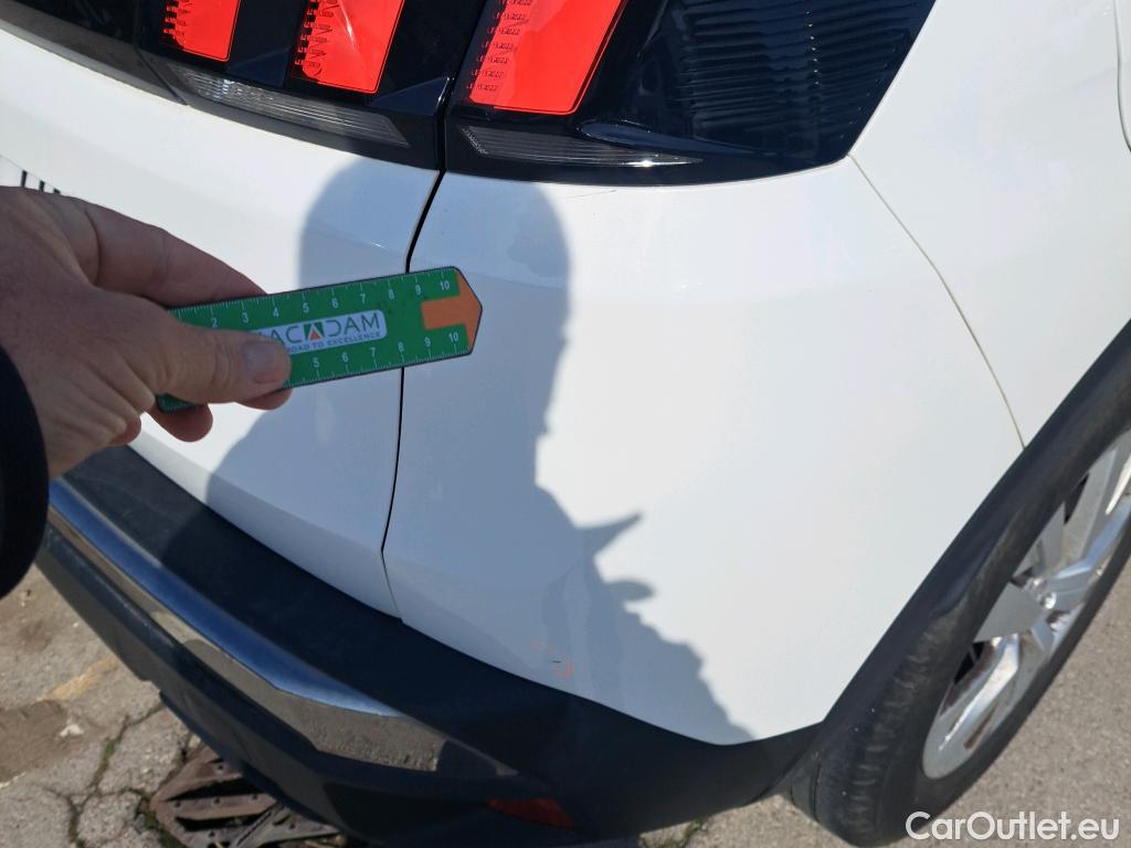  Peugeot  3008 PEUGEOT  / 2016 / 5P / todoterreno 1.5 BlueHDi 96kW (130CV) S&S Active (AC) #35