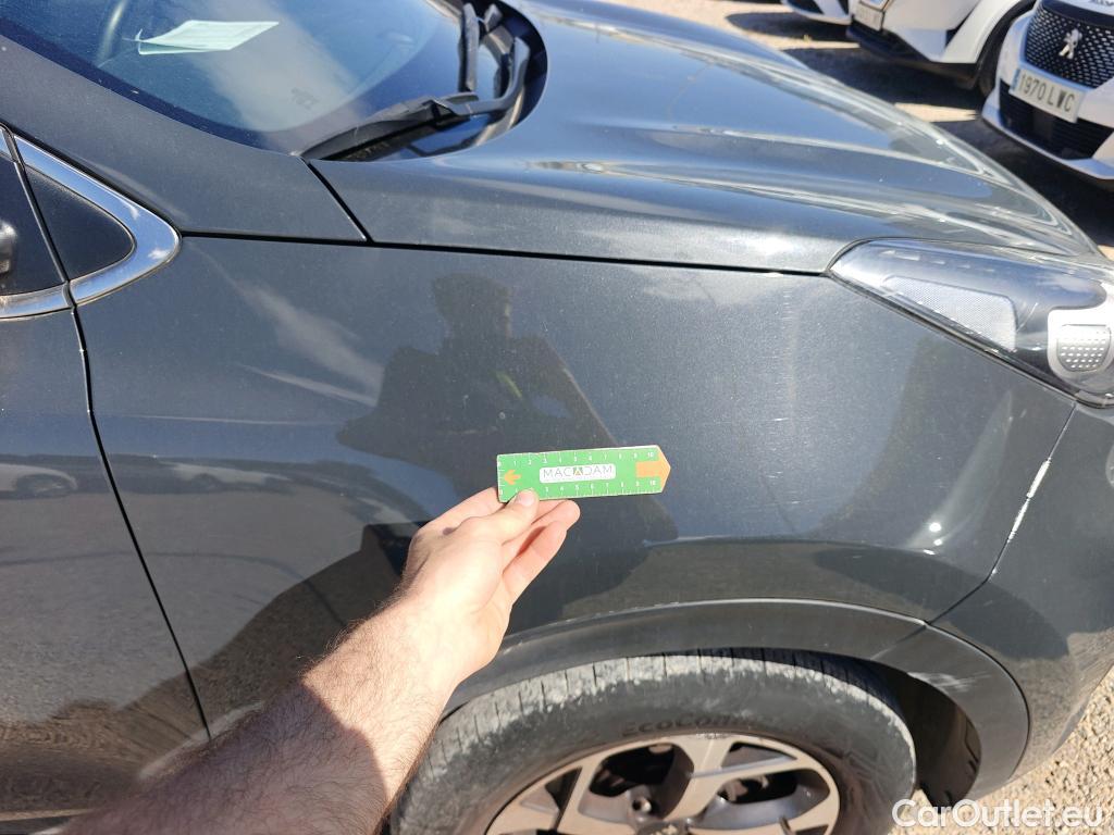  KIA  Sportage KIA  1.6MHEV Drive 100kW(136CV) 4x2(Crist Tintados) #51