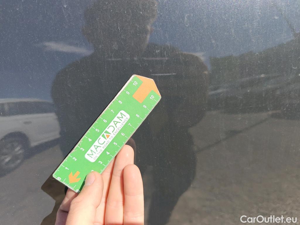  KIA  Sportage KIA  1.6MHEV Drive 100kW(136CV) 4x2(Crist Tintados) #36