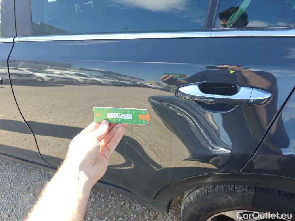  KIA  Sportage KIA  1.6MHEV Drive 100kW(136CV) 4x2(Crist Tintados) #58