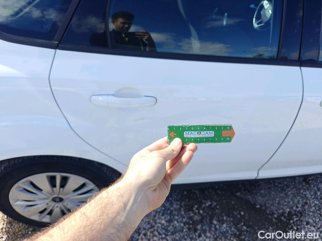  Ford  Focus FORD  5p 3G berlina con portón 1.5 TDCi E6 70kW (95CV) Trend+ #5