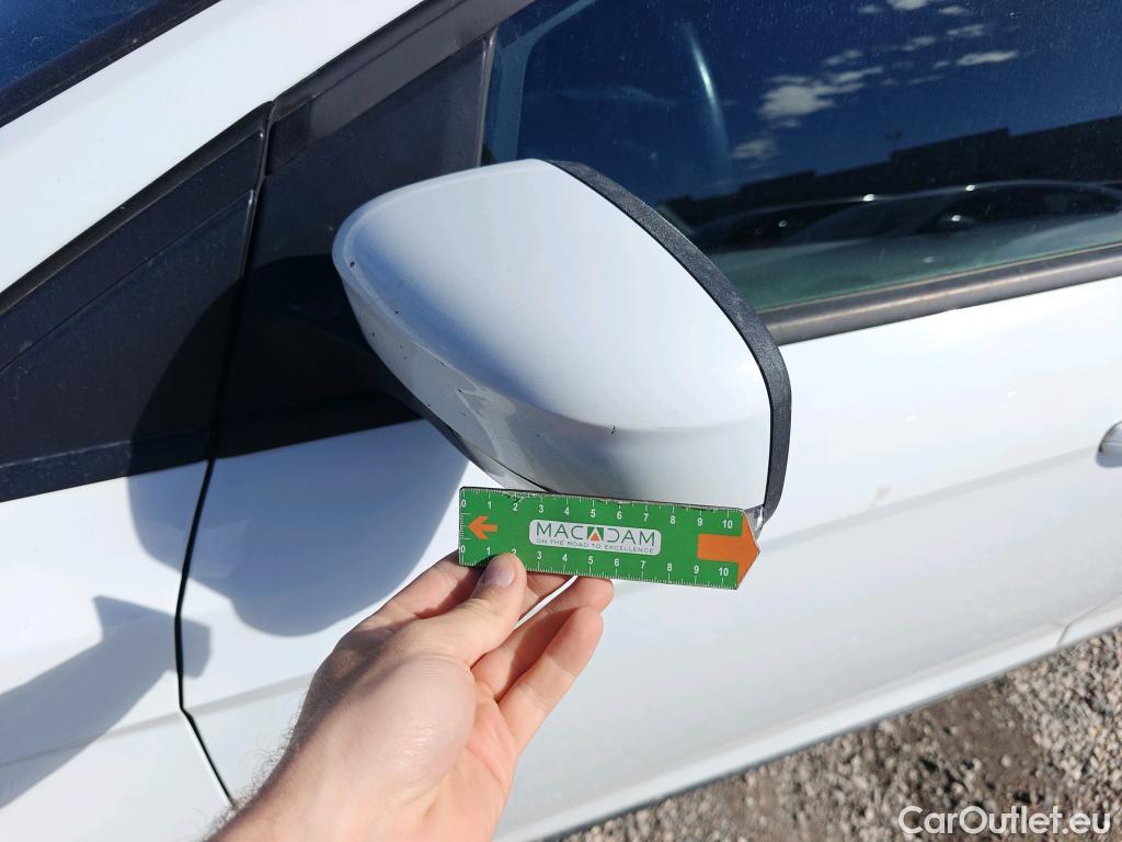  Ford  Focus FORD  5p 3G berlina con portón 1.5 TDCi E6 70kW (95CV) Trend+ #80