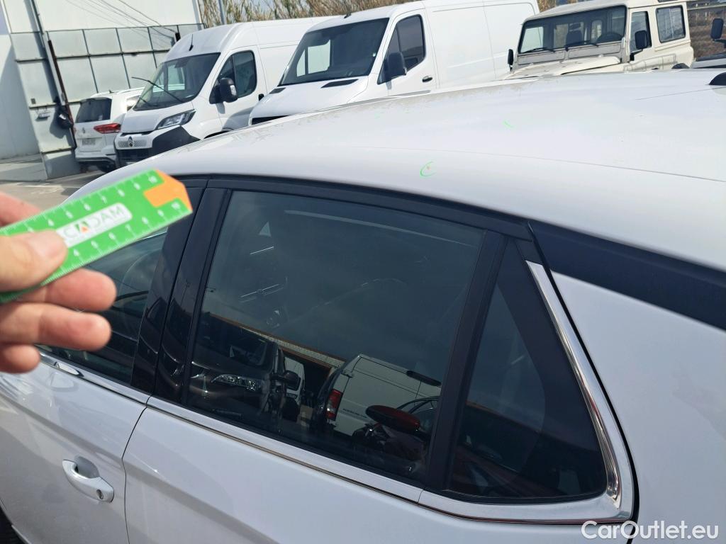  Opel  Corsa OPEL  1.2T XHL 74kW (100CV) Elegance #31