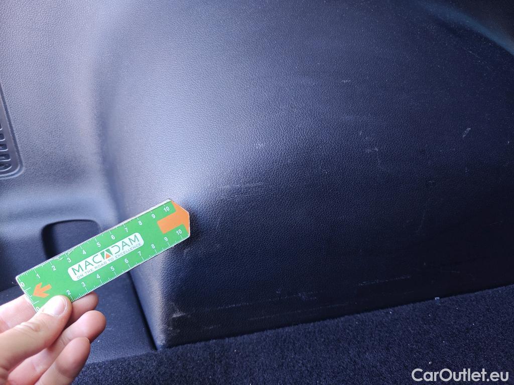  KIA  Sportage KIA  1.6MHEV Drive 100kW(136CV) 4x2(Crist Tintados) #25