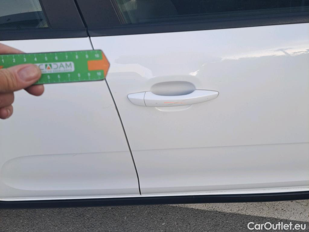  Citroen  C3 CITROEN  / 2016 / 5P / berlina con portón BlueHDi 73KW (100CV) S&S FEEL #25