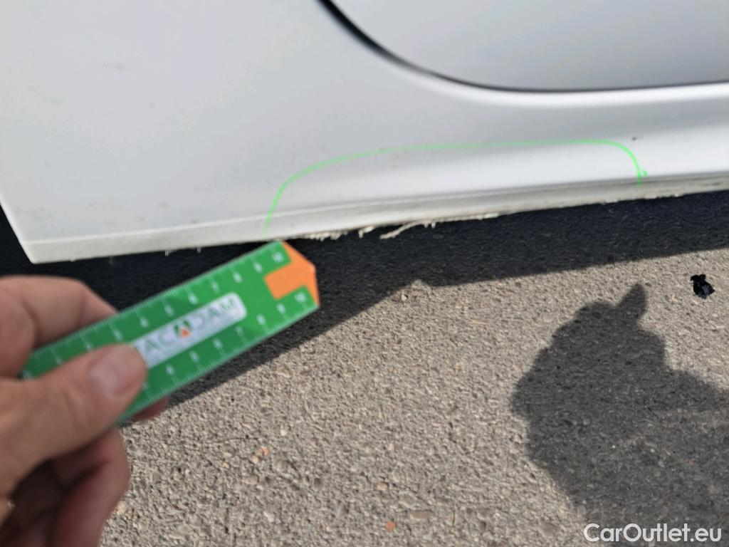  Opel  Corsa OPEL  1.2T XHL 74kW (100CV) Elegance #4