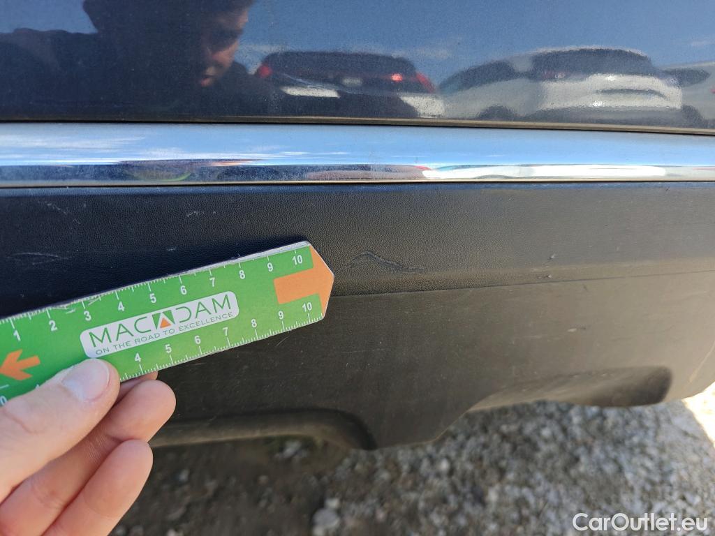  KIA  Sportage KIA  1.6MHEV Drive 100kW(136CV) 4x2(Crist Tintados) #23