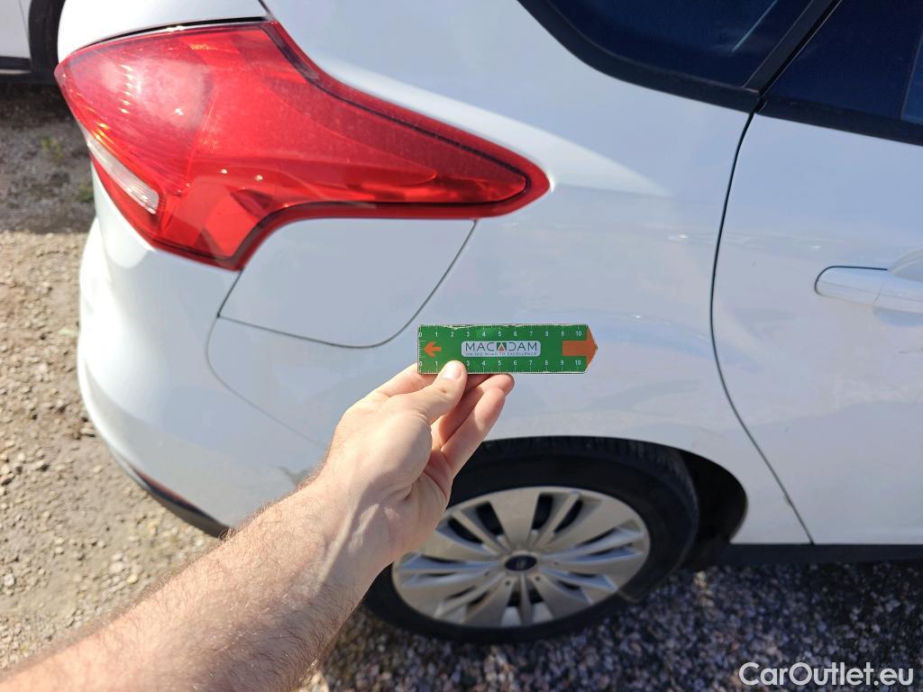  Ford  Focus FORD  5p 3G berlina con portón 1.5 TDCi E6 70kW (95CV) Trend+ #14