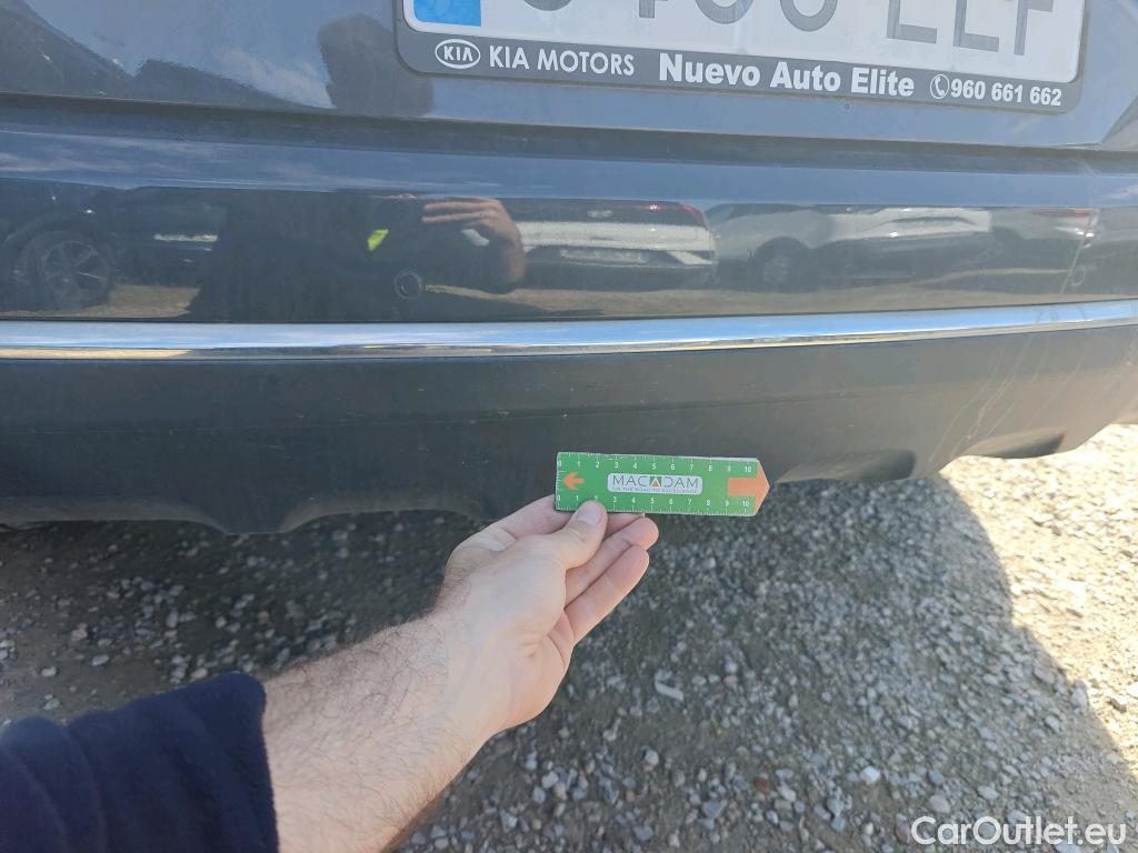  KIA  Sportage KIA  1.6MHEV Drive 100kW(136CV) 4x2(Crist Tintados) #21