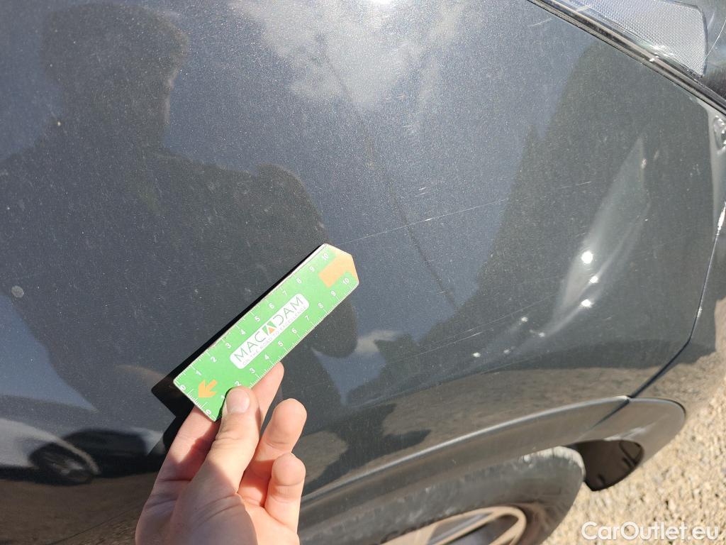  KIA  Sportage KIA  1.6MHEV Drive 100kW(136CV) 4x2(Crist Tintados) #53