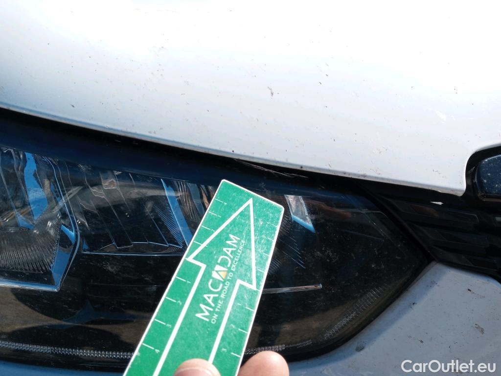  Peugeot  2008 PEUGEOT  / 2019 / 5P / todoterreno Active Pack BlueHDI 81kW (110CV) #3