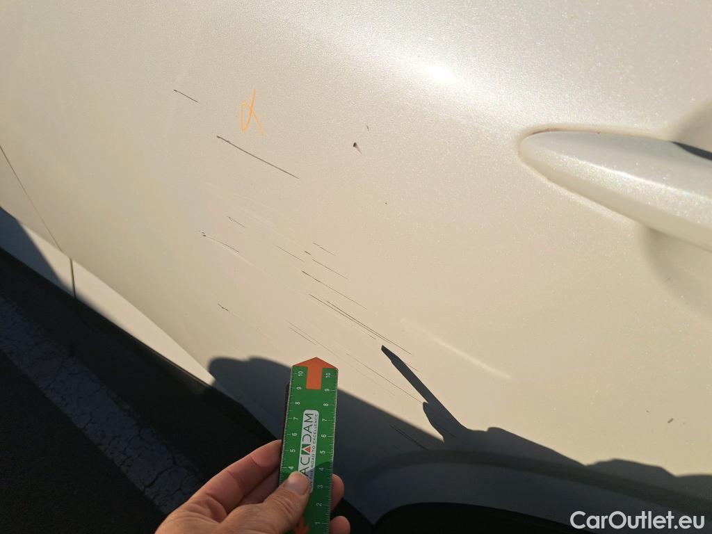  Nissan  Qashqai NISSAN  / 2021 / 5P / todoterreno DIG-T 116kW (158CV) mHEV Xtronic Acenta (AC2) #3